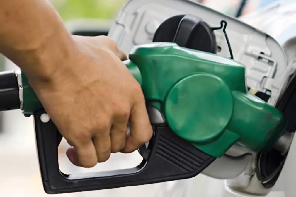 Is Your Car Getting Poor Gas Mileage? Check Out the Causes and Solutions