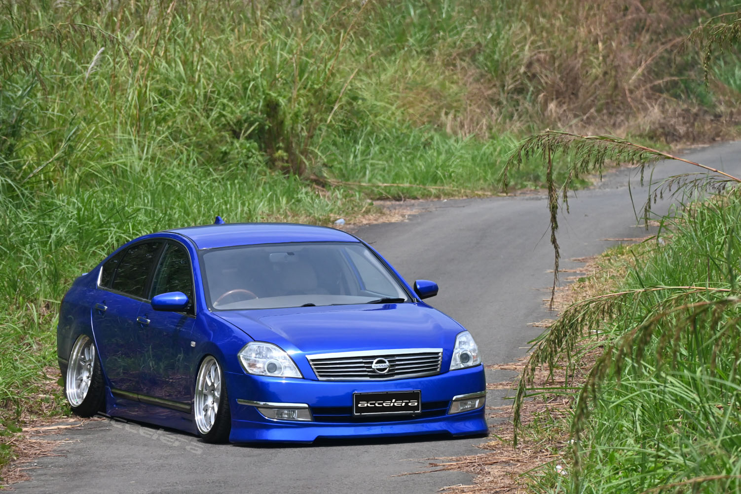 Blue Formula, Nissan Teana On Accelera PHI