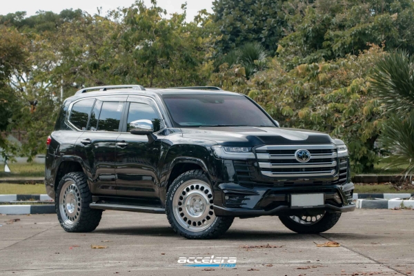 Accelera Omikron R/T Gives the Land Cruiser 300 a More Commanding Presence